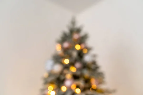 Árvore Natal Decorada Borrão Fundo Para Fotos Natal Conceito Férias — Fotografia de Stock