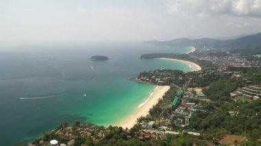 Phuket 'in üç sahili, Patong Sahili, Karon Sahili ve Kata Sahili, Tayland' da Kata Manzara Noktası, Phuket.