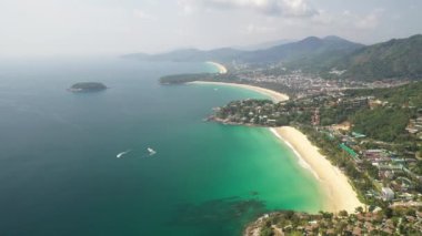 Phuket 'in üç sahili, Patong Sahili, Karon Sahili ve Kata Sahili, Tayland' da Kata Manzara Noktası, Phuket.