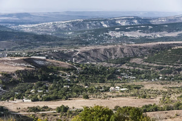 Town in a mountain valley — Stock Photo, Image