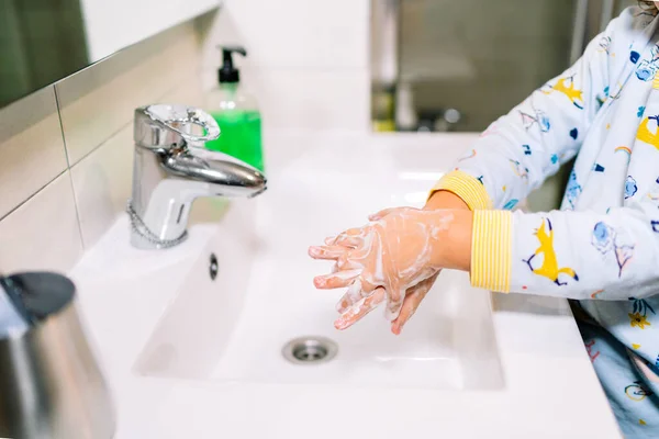 Toddler Washing Hands Soap Prevent Protect Covid Coronavirus — Stockfoto