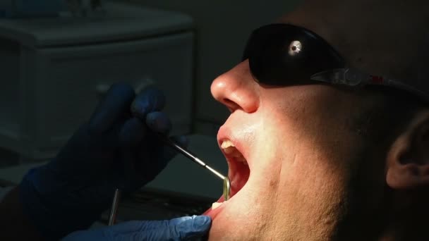 Visita e trattamento medico dentale — Video Stock