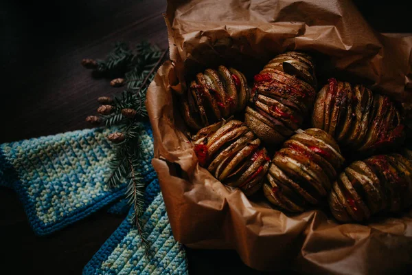 Närbild Grillad Potatis Med Grönsaker — Stockfoto