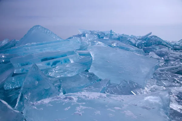 Het Baikalmeer Winter Prachtig Uitzicht Bevroren Water Gestructureerde Blokken Helder Stockfoto