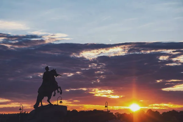 Bronze Horseman Monument Illuminated Sunset Unique Urban Landscape Center Saint — Stock Photo, Image