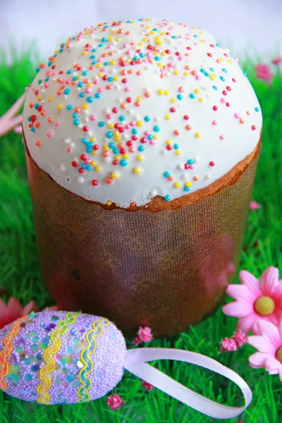 yumurta ve Paskalya kek