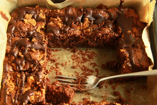 Çikolata ve fıstık ezmesi çikolatalı kek