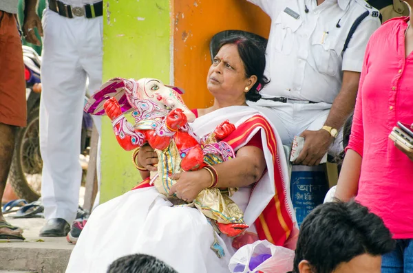 Października 2018 Kalkuta India Porzucenie Idola Durgi Odbywa Się Ganga — Zdjęcie stockowe
