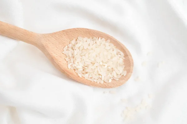 흰 배경에 있는 쌀 내내 중국 음식 — 스톡 사진