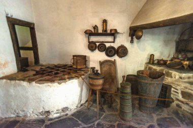 Eski mutfak aletleri ve diğer mutfak aletleri