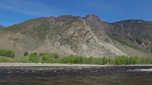 River in mountain valley — Stock Video