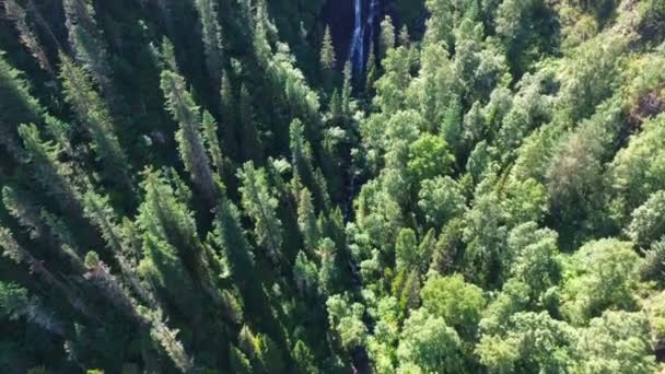 Cascade au réservoir de Sayanogorsk — Video