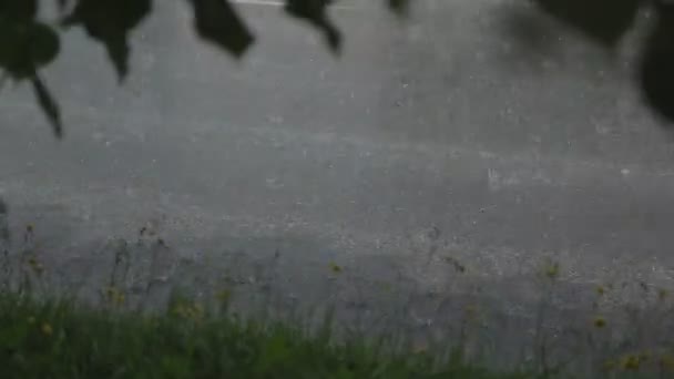 Chuva na estrada, Warshaw — Vídeo de Stock