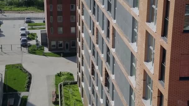 View of apartment building — Stock Video