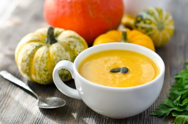 Balkabağı çorbası.