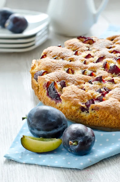 Homemade baked cake with plums — Stock Photo, Image