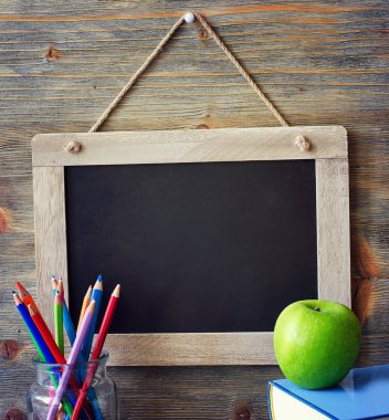 Okul ve öğrenme kavramı kopya spac siyah tebeşir tahtası