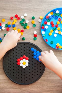 Çocuklar için tuğla yapıyorum. Çocuklar için tuğla yapıyorum. Çocuk mozaiği. Eğitim ve Geliştirme