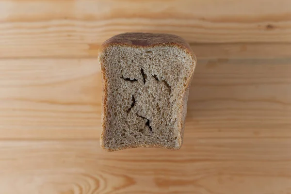Obdélníkový Bochník Žitného Chleba Krájenými Kousky — Stock fotografie