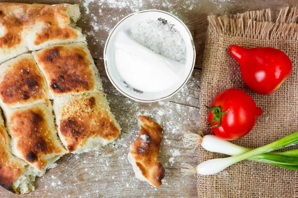 Bröd och grönsaker — Stockfoto