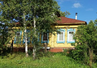 Yazın güzel kır evi