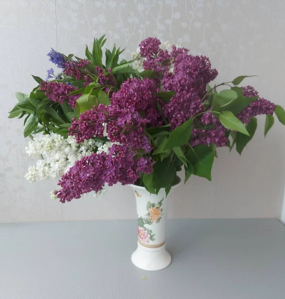 Beautiful Bouquet Lilacs — Stock Photo, Image