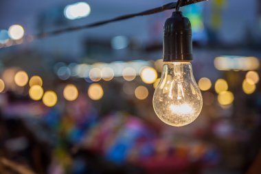 bir bokeh ile tungsten lamba 