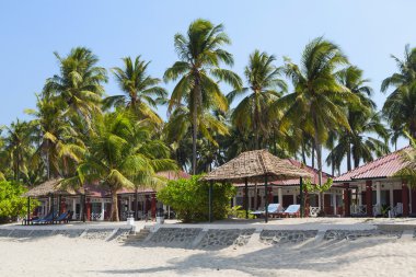 Ngwe Saung Beach 