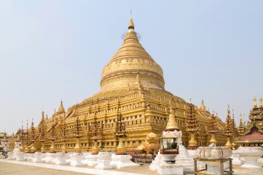 Shwe zi gon pagoda veya Selami tapınakta Nyaung-U Bagan, Myanmar