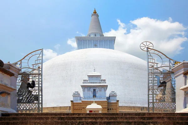 Anuradapura, dagoba Ruvanvelisaya , — Foto Stock