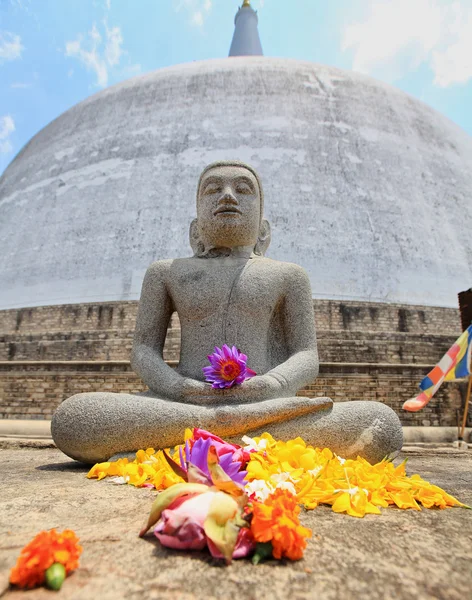Anuradhapura, dagoba Ruvanvelisaya, Budha — Φωτογραφία Αρχείου