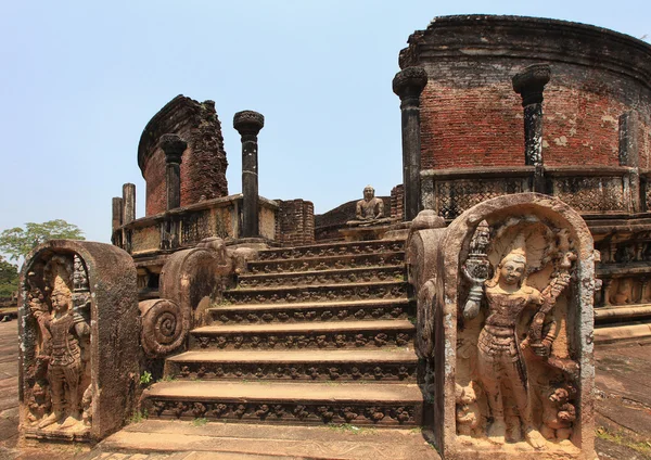 Polonnaruwa, arkitekturen skulpturer, gammal ruin, i Sri Lanka — Stockfoto