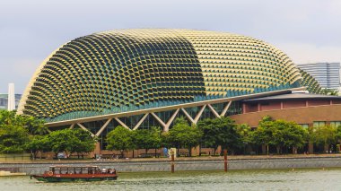 Singapur Opera Binası