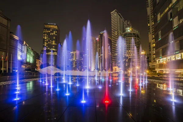 KUALA LUMPUR, MALAYSIA - 11 марта 2014 года. Petronas Twin Towers at — стоковое фото