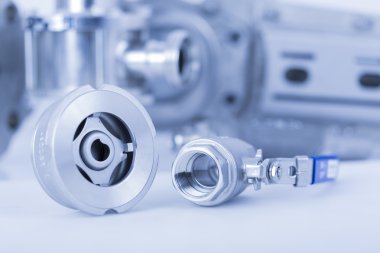 Bağlantı parçaları ve iplik parçaları seçici odaklı Küresel Vana.