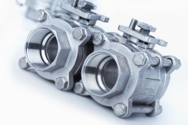 Çapraz bulunan Grup 2 vanalar