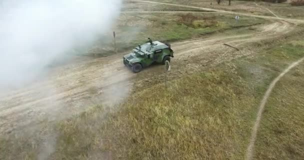 戦場には戦車が走っている。ハンマー — ストック動画