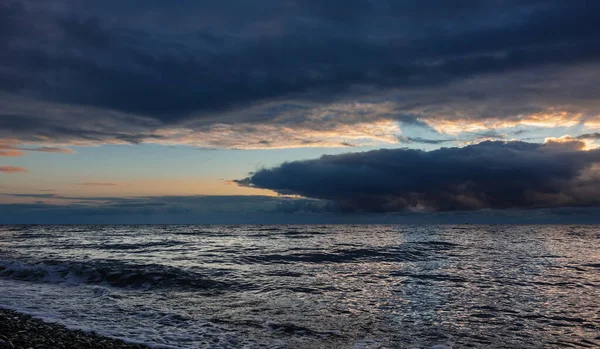 Noche Antes Tormenta Cielo Sobre Mar Nubes Oscuras Los Rayos — Foto de Stock