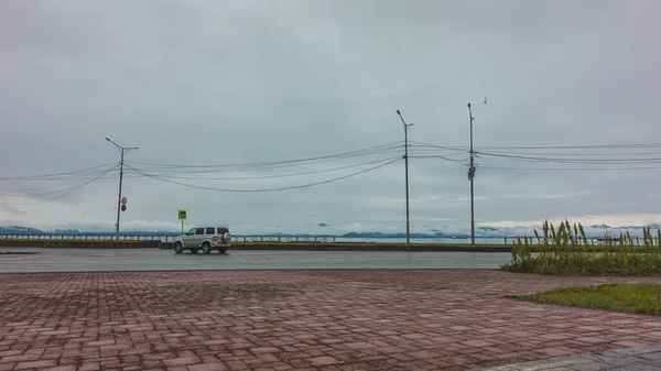 Alun Alun Kota Ini Beraspal Dengan Ubin Batu Ada Mobil — Stok Foto