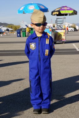 Yineleme uçuş giysisi içinde pilot lacivert melekler Jr pilot