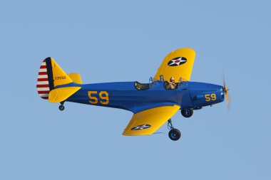 Uçak vintage iki air Show'da uçuş eğitmeni koltuk