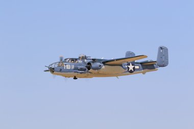 2016 Camarillo Air Show uçan uçak B-25 Mitchell Pbj vintage WWII uçak
