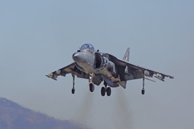 Mavi Melekler - bizi Deniz Kuvvetleri uçuş gösteri filosu ve 2014 Miramar Air Show uçan diğer bize askeri uçak