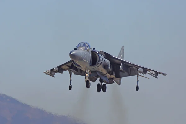 Blaue Engel - uns Marine Flugvorführgeschwader und andere uns Militärflugzeuge fliegen auf der Miramar Air Show 2014 — Stockfoto