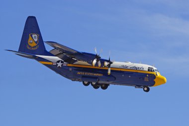 Mavi Melekler C-130 2014 Miramar adlı, San Diego Air Show uçan uçak
