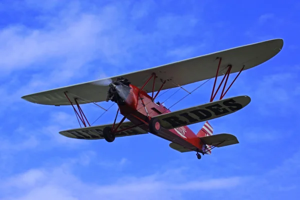 Airplane Flying at Airshow — Stock Photo, Image