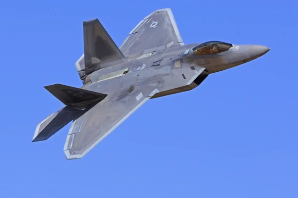 2015 uçaklar, şöhret Air adlı uçan uçaklar Chino, California'da göstermek