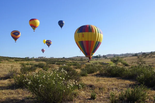 Heißluftballons beim Temecula Ballon- und Weinfest 2015 in Südkalifornien — Stockfoto