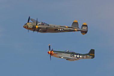 Güney Kaliforniya'nın 2015 Airshow, İkinci Dünya Savaşı uçakları