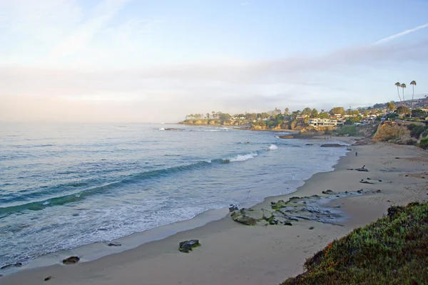 Strand ochtend om Stille Oceaan kust van Californië — Stockfoto